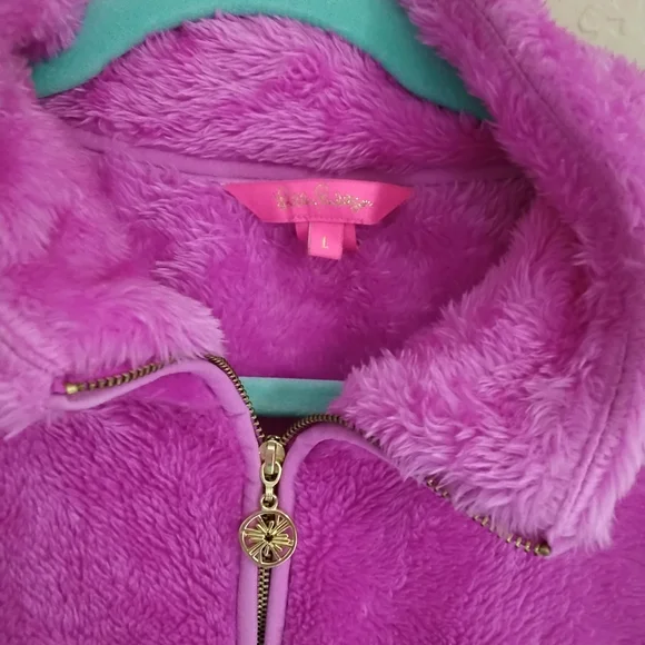 Lilly Pulitzer - Fuzzy Jacket - Size Large - Picture 4 of 4